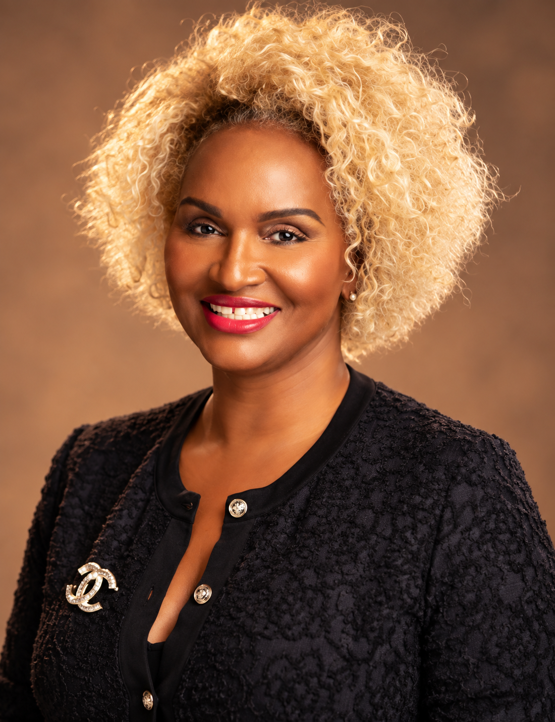 Portrait of Gloria Freeman, Founder & Chief Executive Officer at Olu's Home.